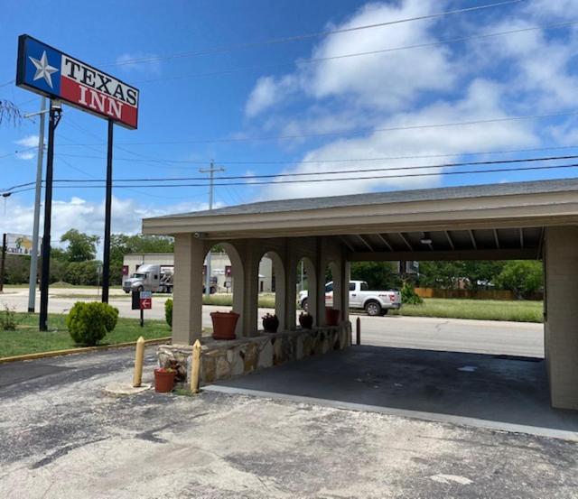 Texas Inn Seguin Ngoại thất bức ảnh