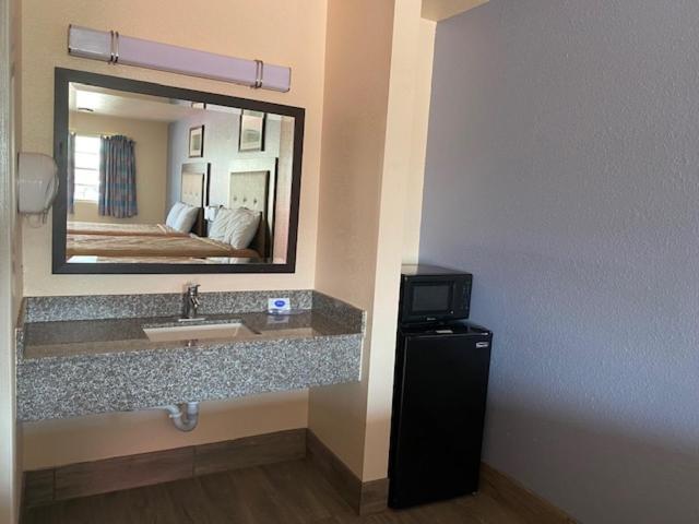 Texas Inn Seguin Ngoại thất bức ảnh